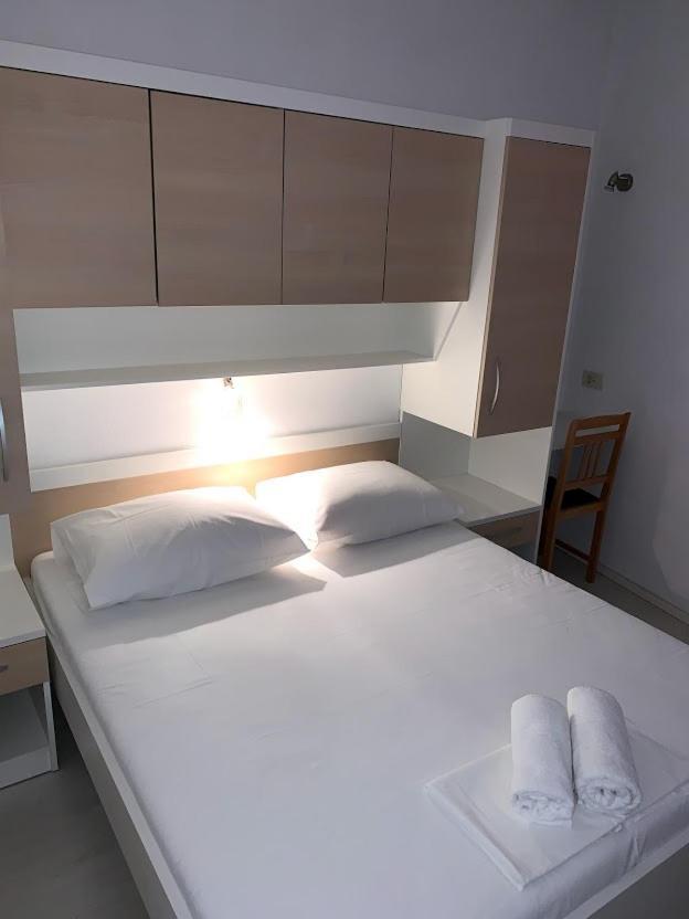 Apartments Center Baška Voda Extérieur photo