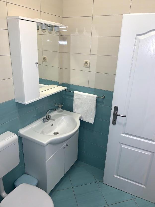 Apartments Center Baška Voda Extérieur photo