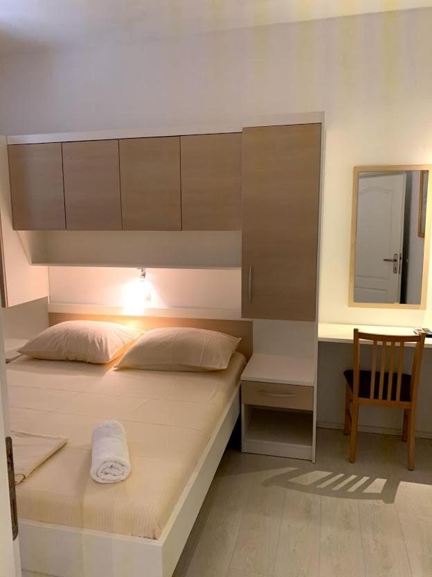 Apartments Center Baška Voda Extérieur photo