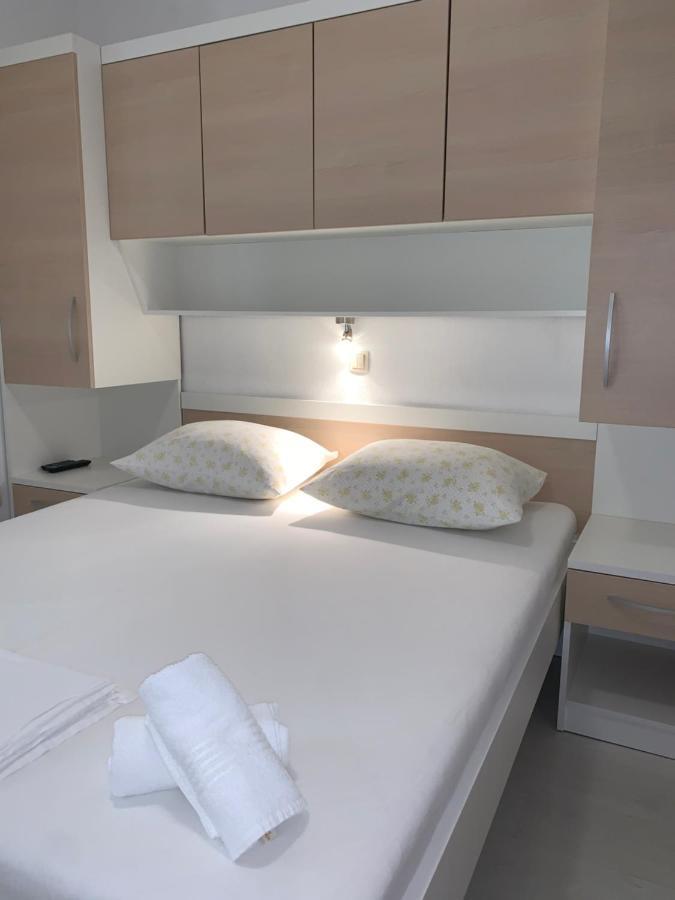 Apartments Center Baška Voda Extérieur photo