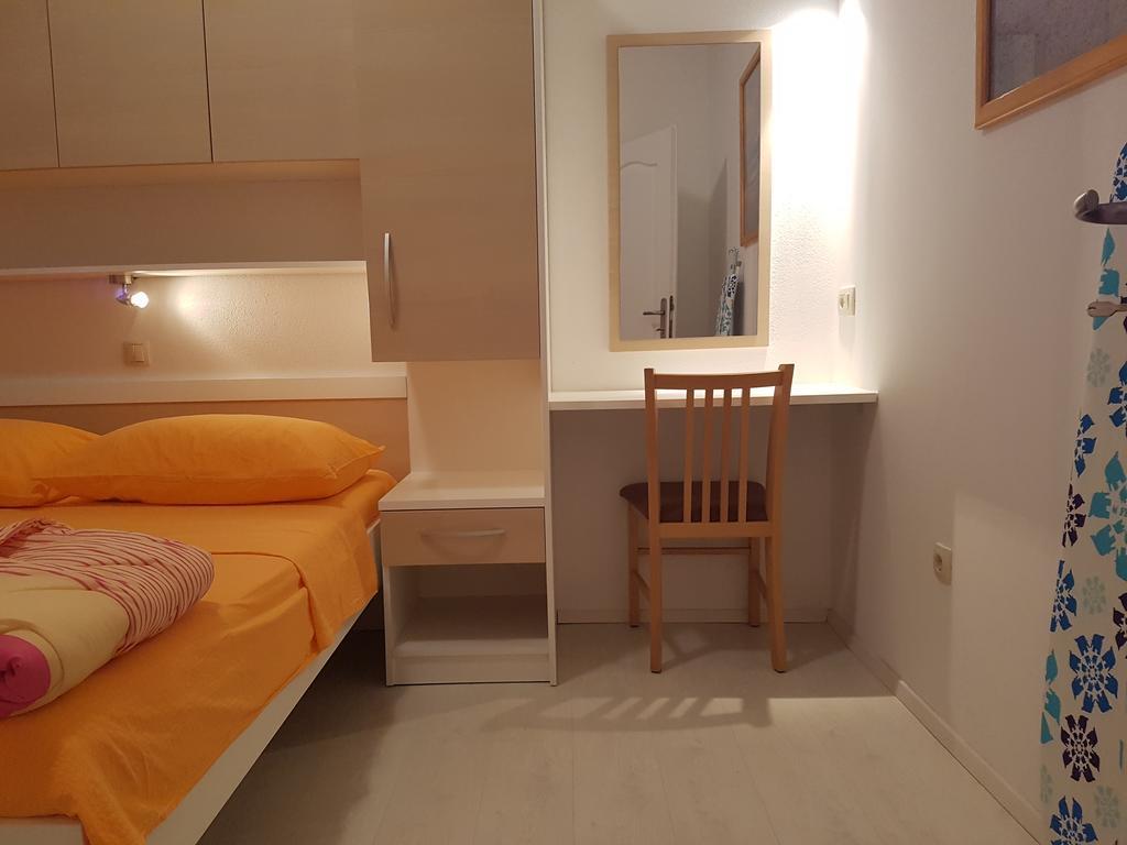 Apartments Center Baška Voda Extérieur photo